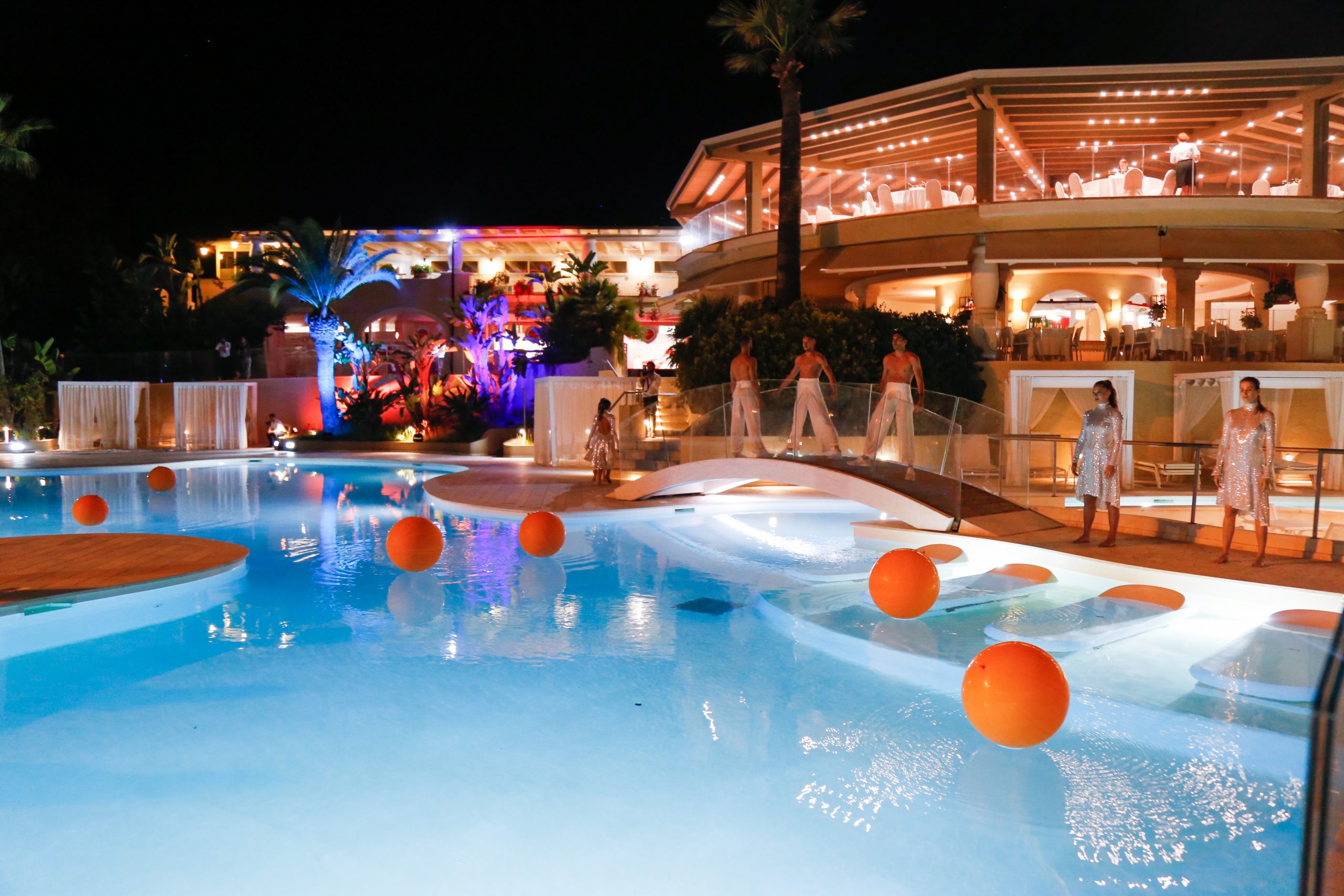 Intrattenimento in piscina per l'evento IDL 2022 di Alleanza Assicurazioni.