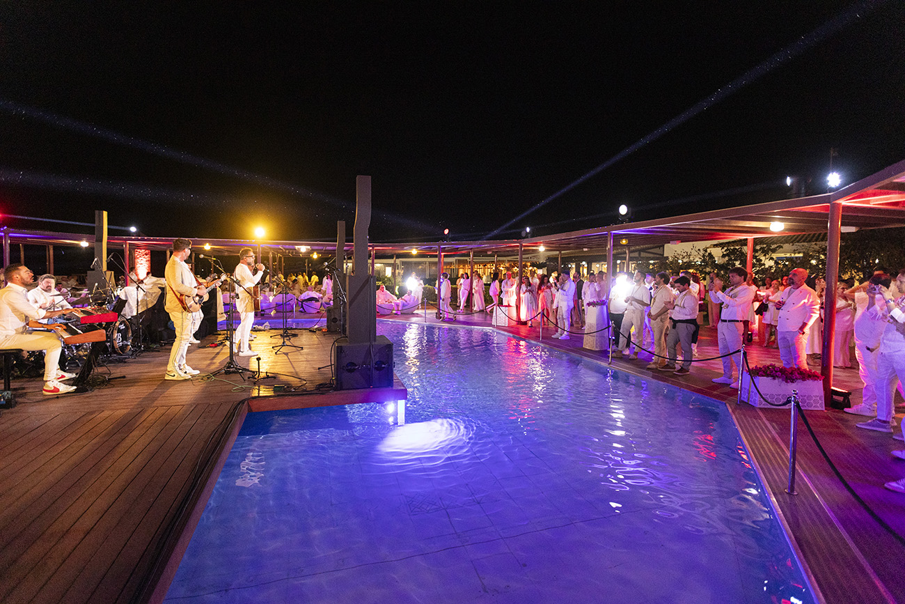 081_A&STeam_Alleanza_White party